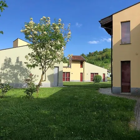 In Studio - Casa Sullalbero Rural Eco * Alba (Piedmont)